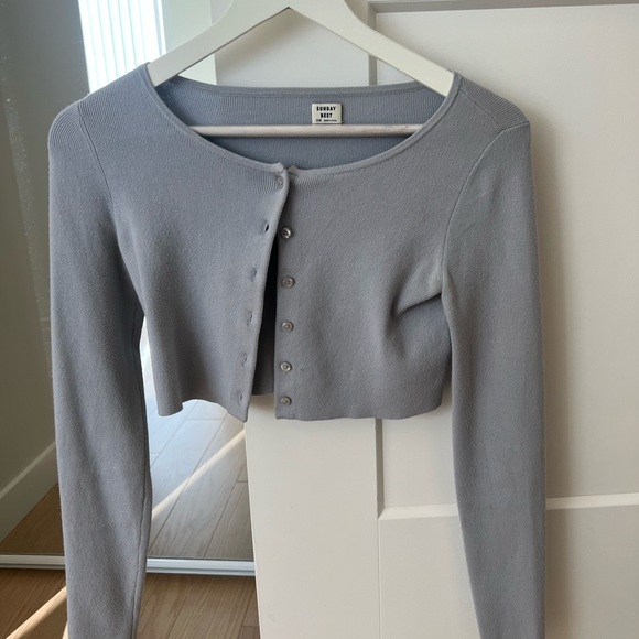 Women’s Aritzia Sunday Best Sweater Cardigan - Picture 4 of 7